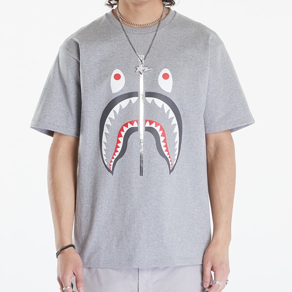 BAPE A Bathing Ape Gray Shark Short Sleeve Graphic T-Shirt size M